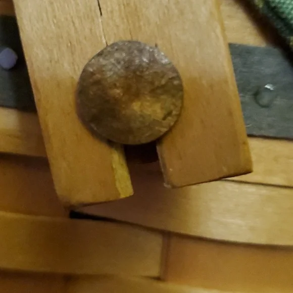 Longaberger Traditions Collection 1999 Edition Generosity basket - Picture 5 of 15